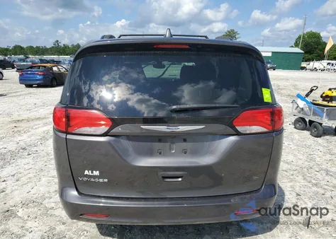 2020 Chrysler Voyager Lxi из США, поврежденный, VIN 2C4RC1DG3LR176174